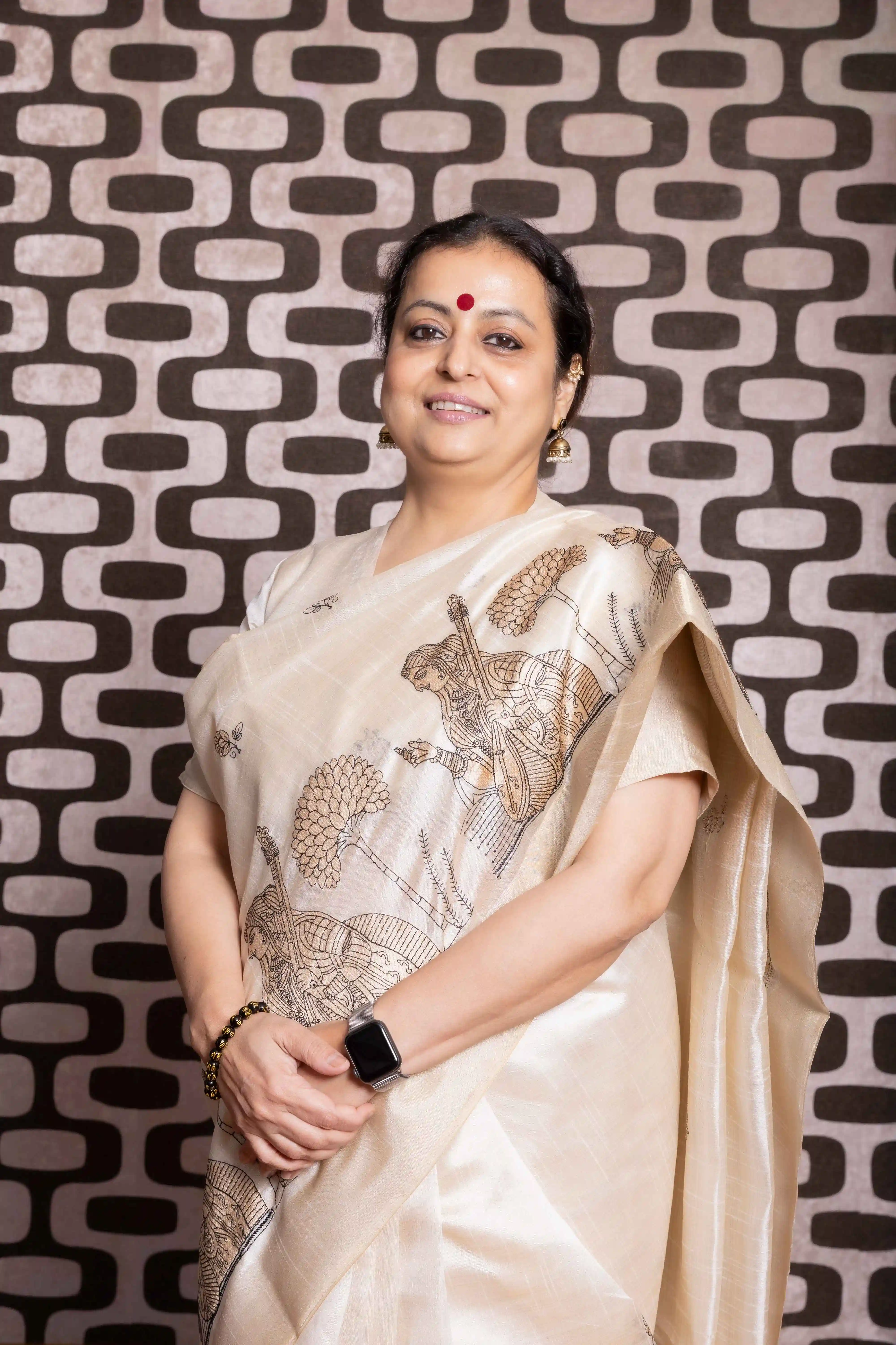 Ms. Aarati Savur's profile